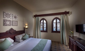 Двухместный номер Deluxe с видом на горы двуспальная кровать в Mazar Resort & Spa