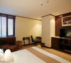 Двухместный люкс c 1 комнатой (двуспальная кровать) в The Davis Bangkok Hotel