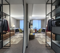 Делюкс двухкомнатный с видом в атриум в Domina Пулково