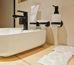 Вип Юник в Ластадие