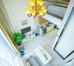 Двухместный люкс Deluxe с 2 комнатами (двуспальная кровать) в Louidon Mega Duplex Apartment - Beijing Rd