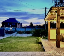 Уютные апартаменты с креслом-качалкой в Борщ