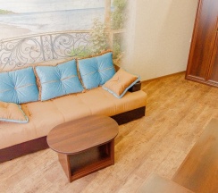 Люкс с балконом (Главный корпус) в Морские Рифы