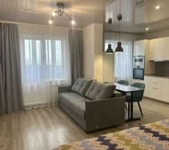 4-местные 1-комнатные апартаменты люкс с 1 двуспальной кроватью в AntoninaApartments (АнтонинаАпартментс) на улице Крылова