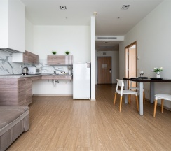 Семейные апартаменты с видом на море (4 этаж) в Real Apartments Sochi