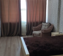 М.Горького 85Б. 2-комн.кв., 6-этаж, 106 в АнтиОтель