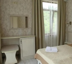 Люкс Дуплекс с балконом и с красивым видом из окна в Abaash Hotel Afon