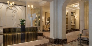 Леваллуа-Перре: Отель Hôtel Elysia by Inwood Hotels