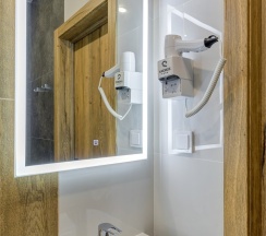 Четырехместный номер Deluxe в Anemos hotel resort