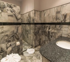 Вилла с 3 комнатами с балконом в Viola Pool Villa