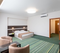 Номер повышенной комфортности (Junior suite Double Bed) в ParkCity