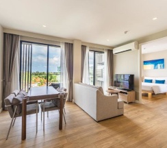 Двухместный полулюкс двуспальная кровать в Diamond Resort Phuket