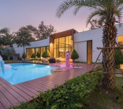 Вилла с 2 комнатами двуспальная кровать в We Home Resort