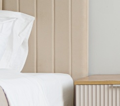 Улучшенный номер с одной двухспальной кроватью (TWIN) в Парк Культуры