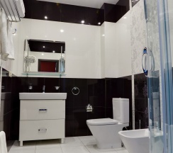 Студия в Семь королей