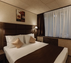 Улучшенный двухместный номер с 1 кроватью в Helix hotel
