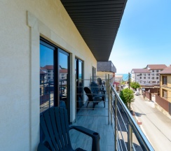 Двухкомнатный номер с балконом в Мардин