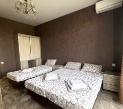 Трёхместный номер Comfort Plus (общая ванная комната) в Санторини