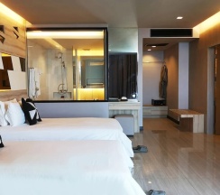 Люкс с 2 комнатами oceanfront в Tsix5 Phenomenal Hotel Pattaya