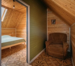 5-местный номер семейный Сакля в Якорь