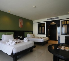 Люкс Superior с видом на бассейн в Woraburi Phuket Resort & Spa
