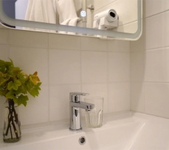 Номер Superior Standard в Изовела