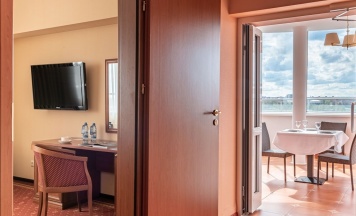 Делюкс в Cosmos Petrozavodsk Hotel