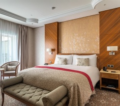 Супериор Кинг с видом во внутренний двор в Lotte hotel St.Petersburg
