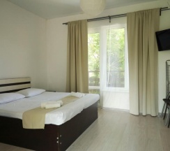 Двухместный номер Standard с балконом и с видом на море двуспальная кровать в Aqua Resort