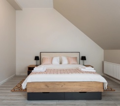 Апартаменты с балконом в Константа