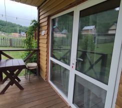 Стандартный семейный номер с 1 двуспальной кроватью и софой в Госпожа Удача