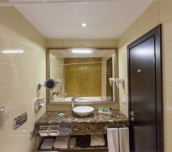 Люкс двухкомнатный в Ramada by Wyndham Kazan City Centre