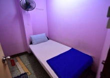 Одноместный номер Standard в Khaosan Rainbow Hostel