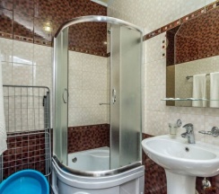 Двухместный номер Superior с балконом и с красивым видом из окна двуспальная кровать в Фотини