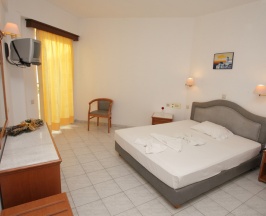 Одноместный номер с балконом в Dedalos Beach Hotel