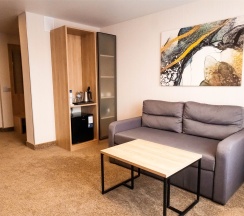 Делюкс в Амакс