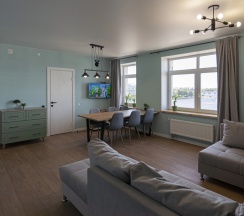 Апартаменты с балконом и с красивым видом из окна в Апартаменты Viipuri House люкс с сауной