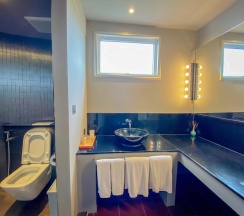 Двухместный люкс Executive двуспальная кровать в Sino House Phuket Hotel