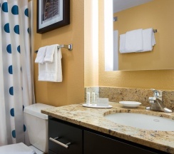 Двухместная студия двуспальная кровать в TownePlace Suites Los Angeles LAX/Manhattan Beach