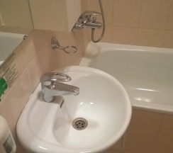 Двухместный номер Standard с балконом и с видом на город двуспальная кровать в Меридиан