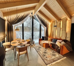 Лодж 3 с бесплатной сауной + Безлимитное посещение ЕлятыПарка в ЕлятыЛодж