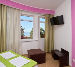 Стандарт семейный ПЛЮС с балконом в Диса