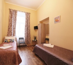 Двухместный  номер ( 2 кровати) в МК Краски