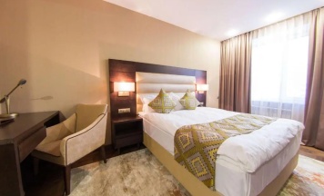 Двухместный номер Standard с видом на город двуспальная кровать в Best Western Plus Astana