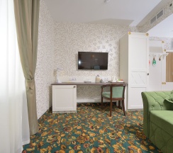 Двухкомнатный семейный номер Комфорт в Cronwell Inn Стремянная