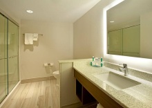 Двухместный люкс 2 отдельные кровати в Holiday Inn Express & Suites Austin Downtown - University, an IHG Hotel