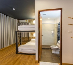 Двухместный номер Standard 2 отдельные кровати в Give Me 5 Hostel
