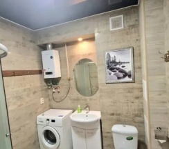 Шестиместные апартаменты с 2 комнатами с балконом и с видом на город в Апартаменты на проспекте Ленина 33