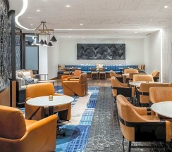 Четырёхместный номер Standard 2 отдельные кровати в Austin Marriott South