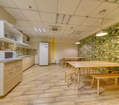Кровать в 5-местном общем мужском номере (без удобств) в Терминал Адлер
